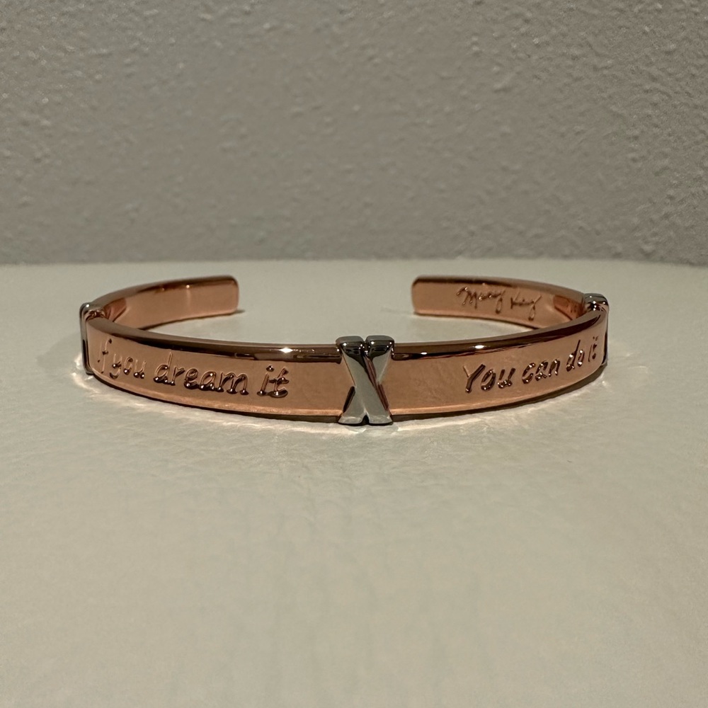 New Mary Kay Adjustable Rose Gold Bracelet “If you can dream it You can do it